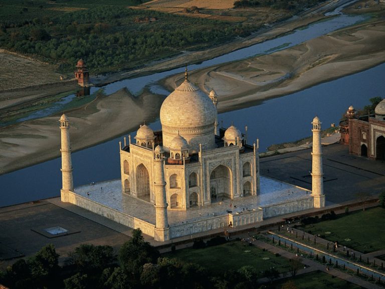 Taj Mahal next to Yamuna River